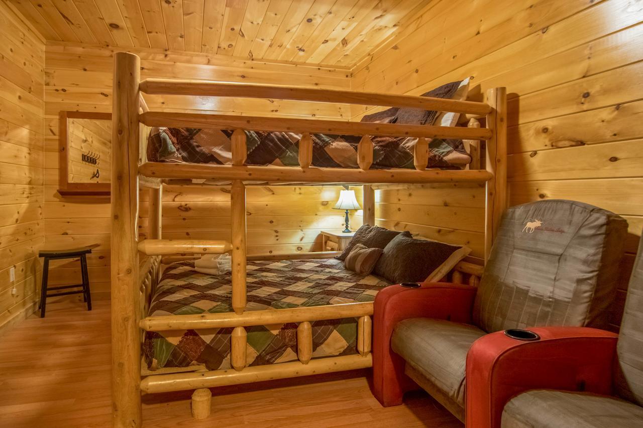 Moose Hollow Lodge Pigeon Forge Ngoại thất bức ảnh